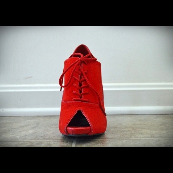 Open toe heels - Picture 5 of 10